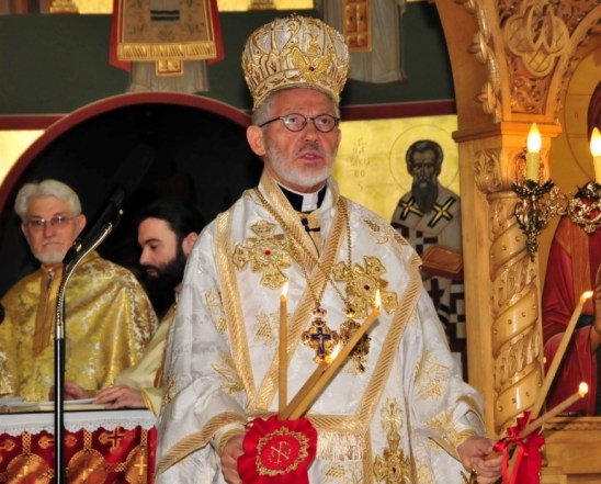 Metropolitan-Sotirios-blessing-the-faithful-at-the-Church-of-St.-Nicholas2
